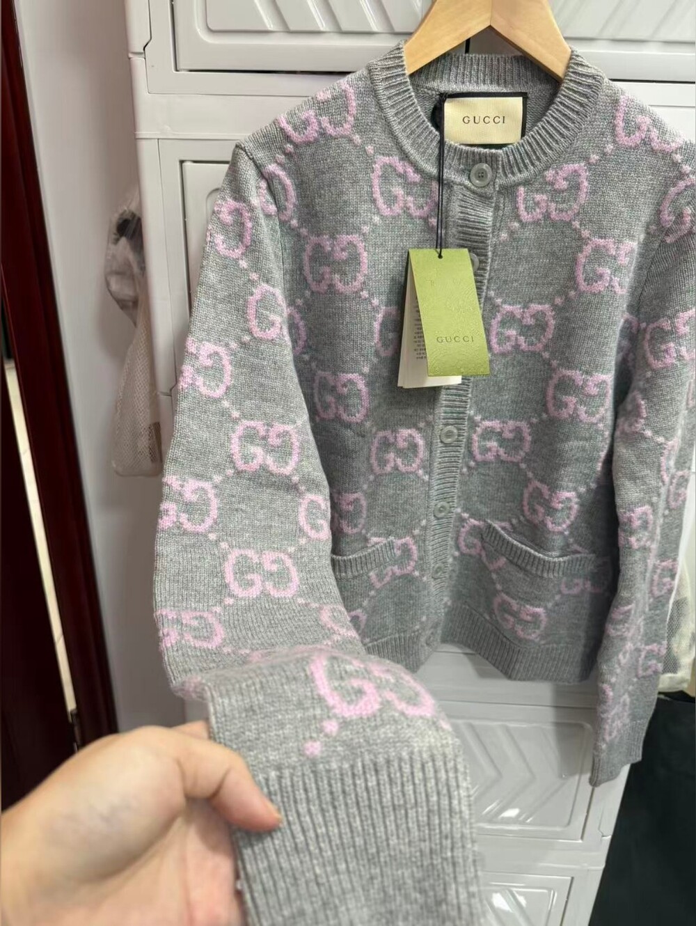 Gucci Women's Grey and Pink Logo Knit Cardigan